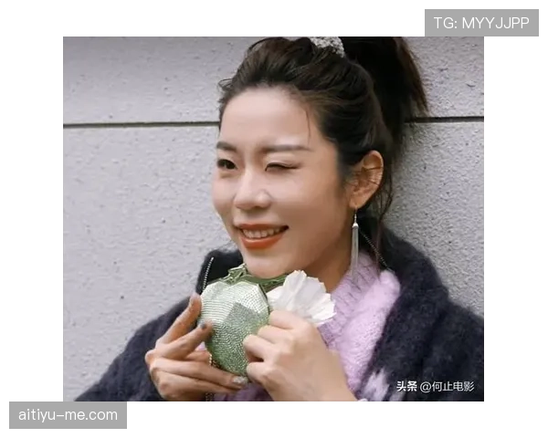 贾一凡训练完顺手买了个包，我一周饭钱没了